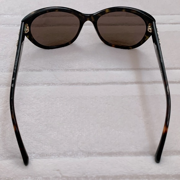 Vintage Chanel Tortoise Shell Camellia Sunglasses Brown - Picture 3 of 14